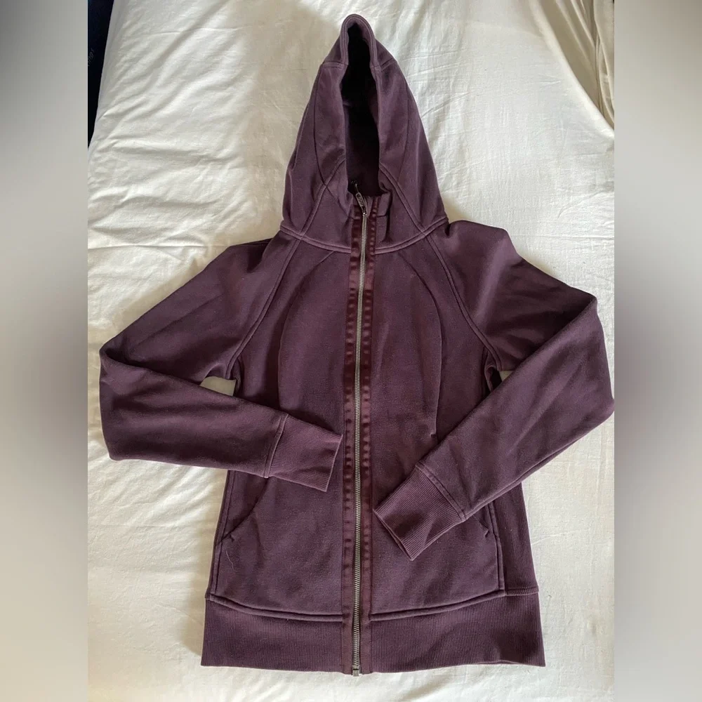 Lululemon Light As Warmth Scuba Black Cherry size 6 - Picture 5 of 14